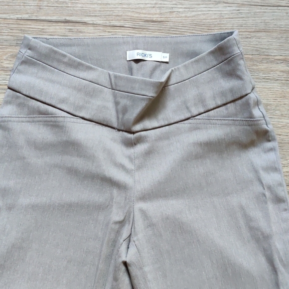 Rickis | Grey dress capris - Picture 2 of 4